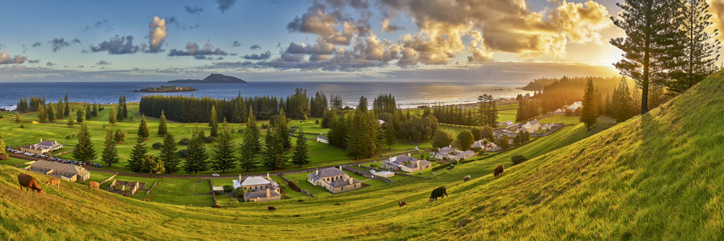 Sunset, Queen Elizabeth Look Out, Norfolk Is.