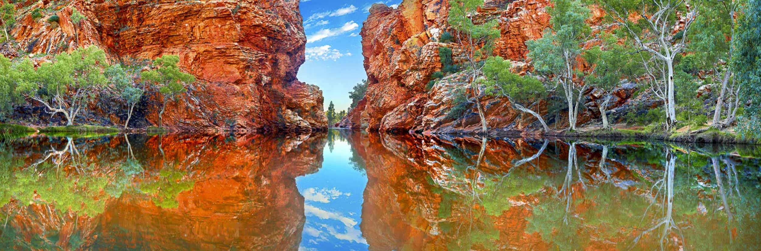 Mirrored Oasis, NT