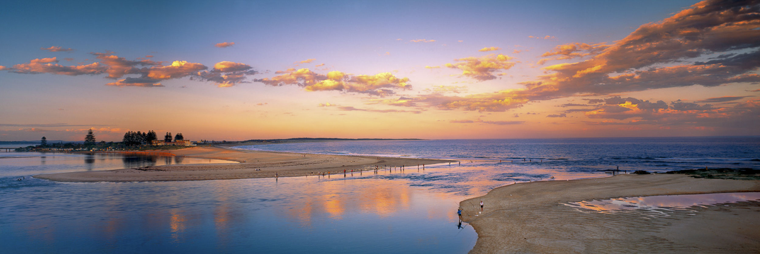 Drifting Tides, The Entrance